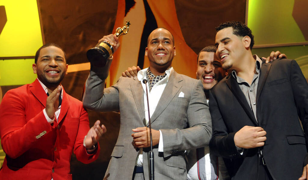 Aventura regresa a los escenarios con gira en 2020