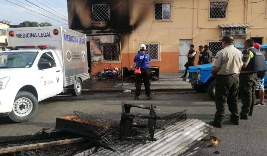 Una mujer y dos niños fallecen en incendio al suroeste de Guayaquil