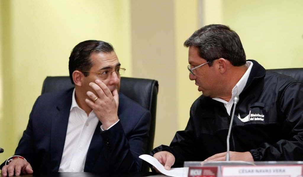 César Navas y Patricio Zambrano salen del frente de Seguridad del Gobierno