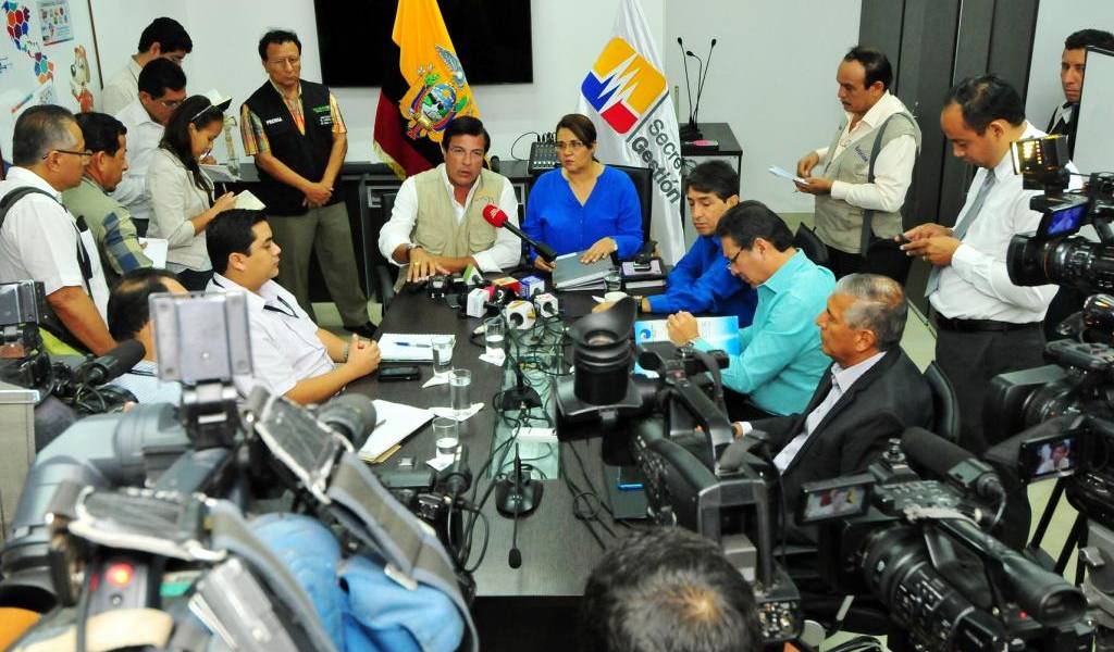 Prefectura entregó estudios para realizar dragado del río Guayas