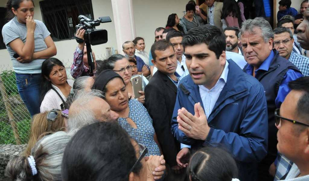 Gobierno analiza alza de IVA en reforma tributaria