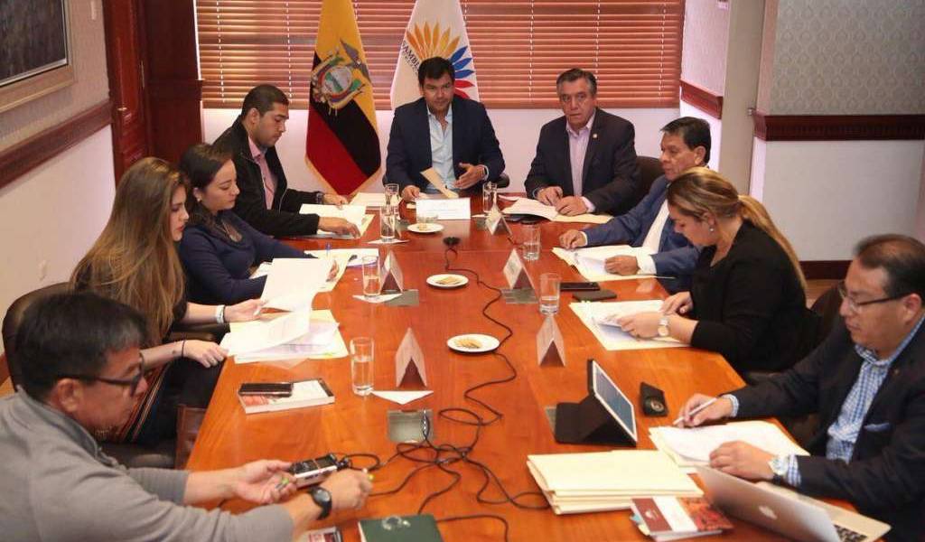 CAL califica este viernes el proyecto de reformas tributarias