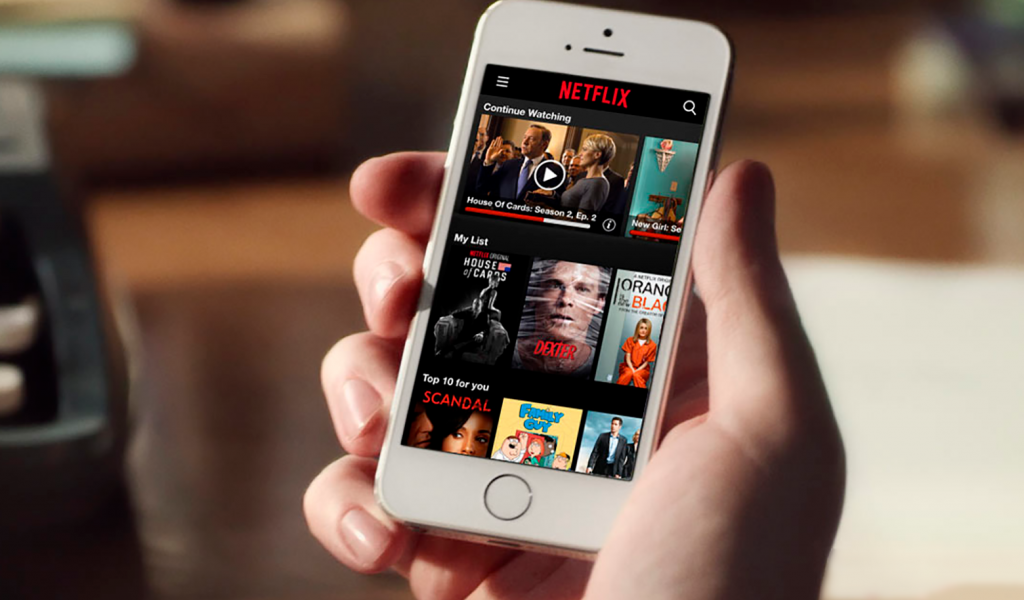 Aprende a descargar contenido de Netflix para verlo offline