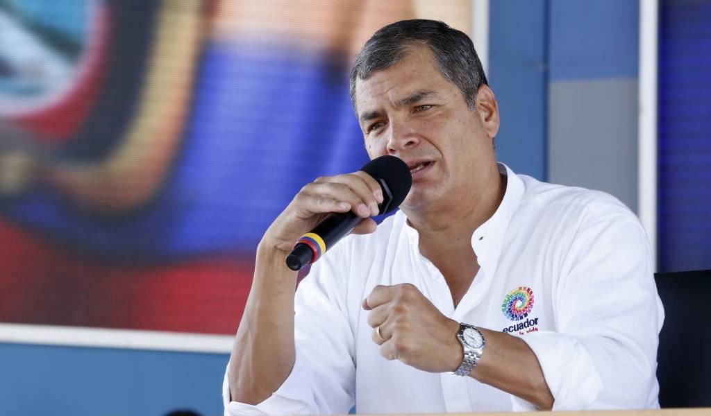 Rafael Correa: &quot;Ceder ante el terrorismo sería darle la victoria&quot;