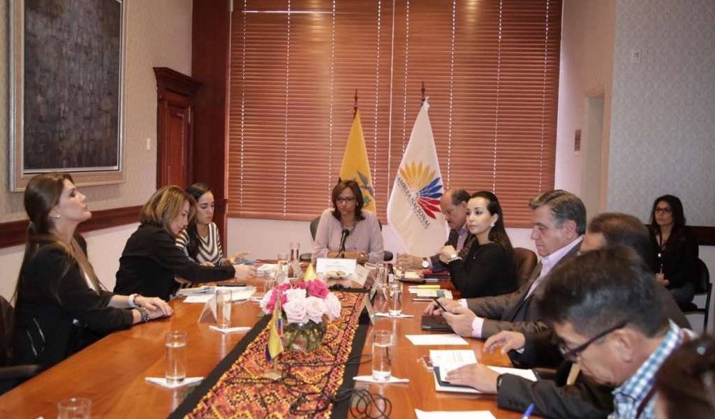 Conformarán comisión para investigar a Cabezas por audio