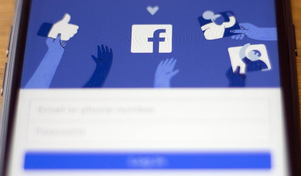 Facebook podría verse obligada a retirar contenido en todo el mundo