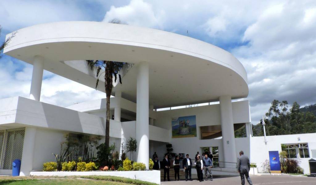 Senain abre las puertas de sus instalaciones a los periodistas