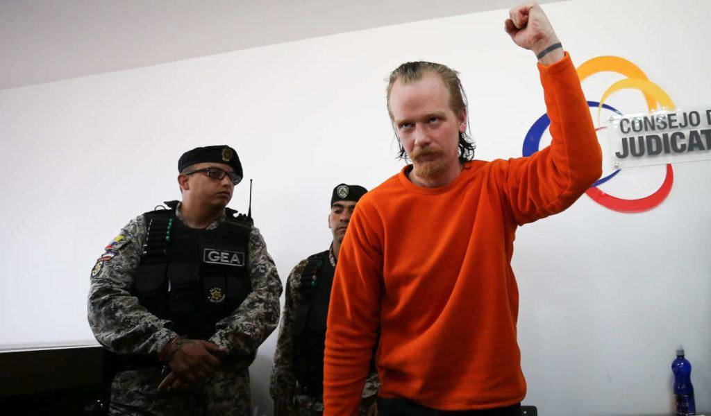 Comienza en Ecuador audiencia de juicio sobre Ola Bini, amigo de Assange