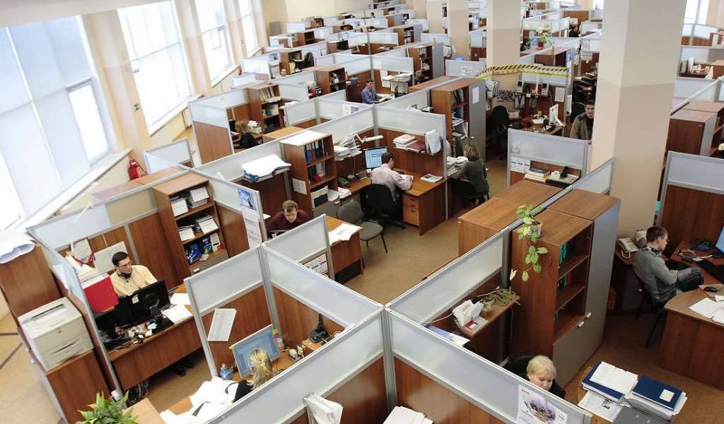 Posibles recortes de personal en fusión de Ministerios