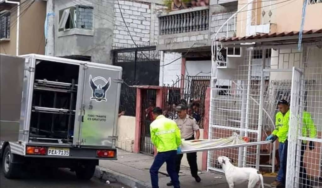 Asesinó a su exconviviente y se entregó a la Policía en Guayaquil