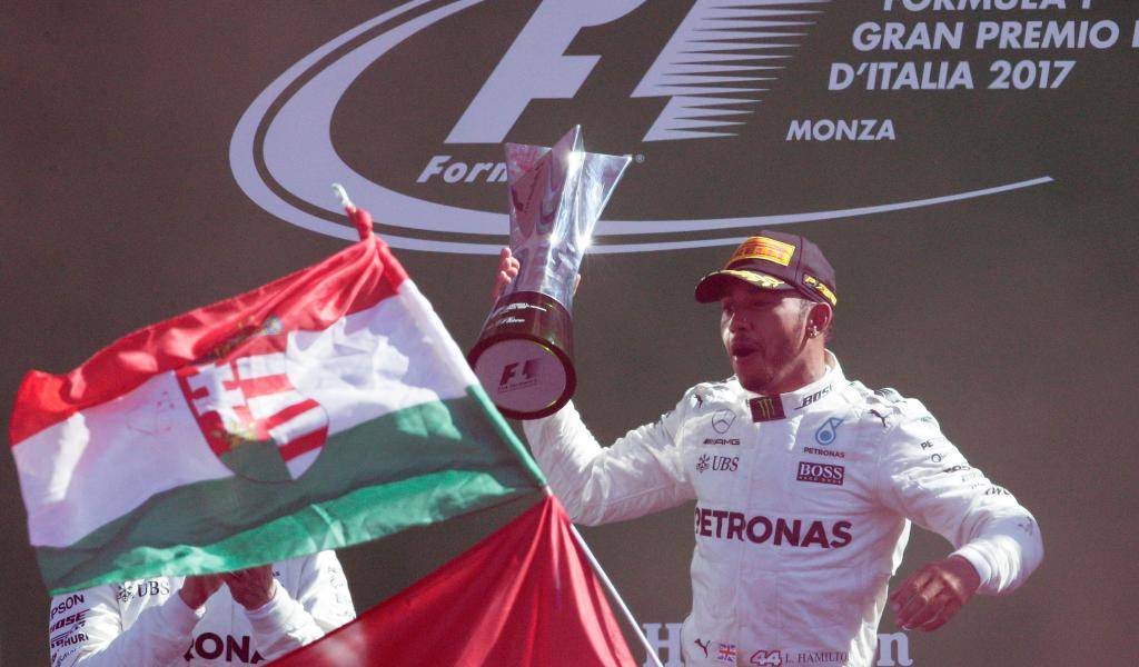 Lewis Hamilton gana el Gran Premio de Italia y es el nuevo líder de la F1