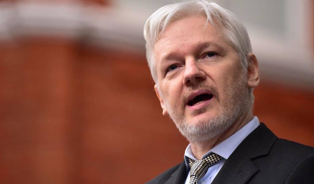 Assange acusa a CIA de &quot;incompetencia devastadora&quot; por filtraciones