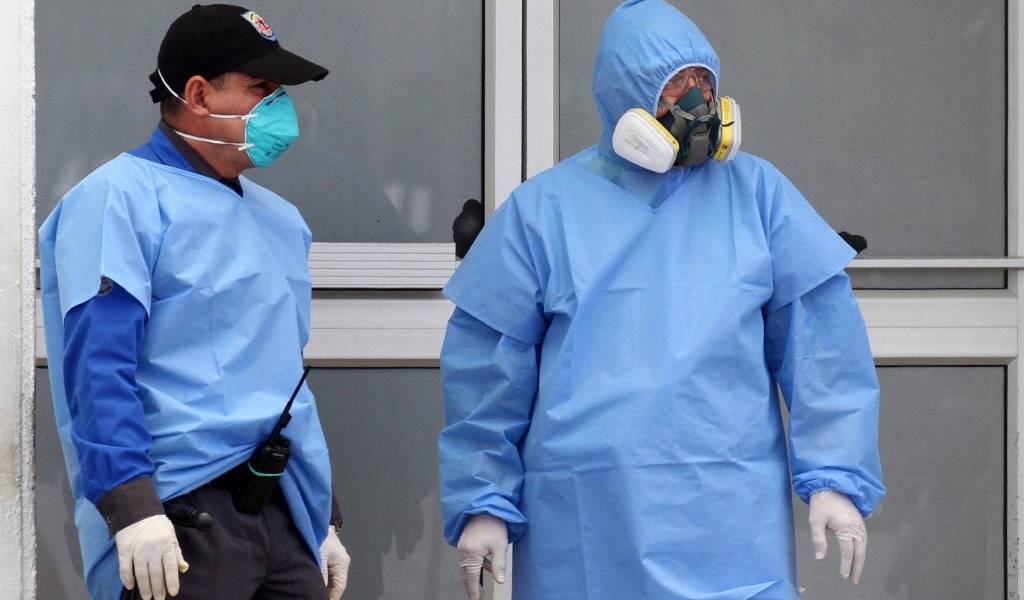 Coronavirus: pandemia en Guayaquil se lleva por delante a médicos y enfermeras