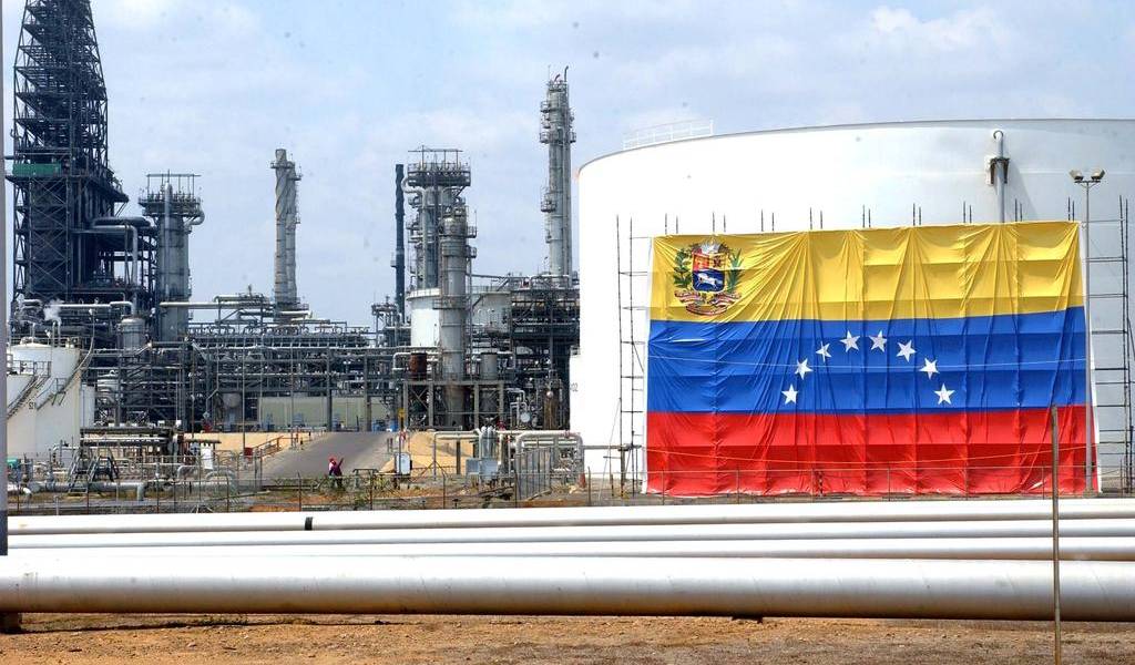 Maduro convoca a reunión urgente a clientes estadounidenses de petróleo