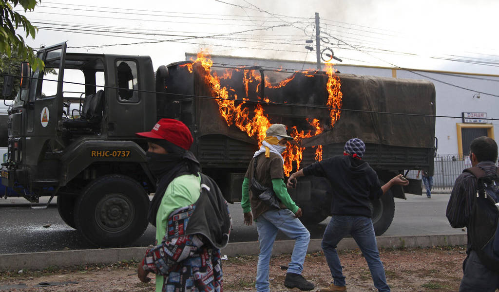 Al menos 16 muertos en Honduras tras protestas de apoyo a opositor Nasralla
