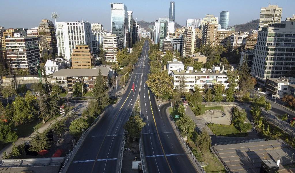 América Latina combate la pandemia con cuarentena y toque de queda