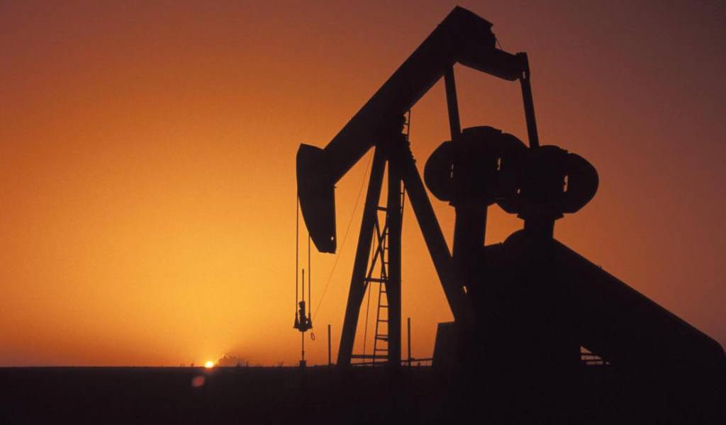 Petróleo cierra en baja en Nueva York, a 59,69 dólares por barril