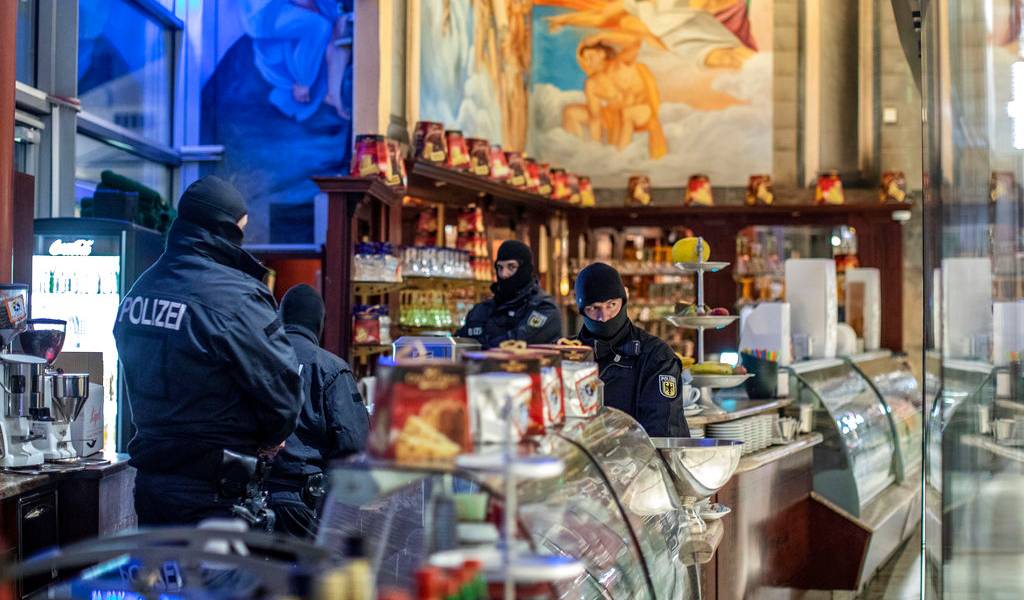 Decenas de detenidos en operación contra la mafia italiana