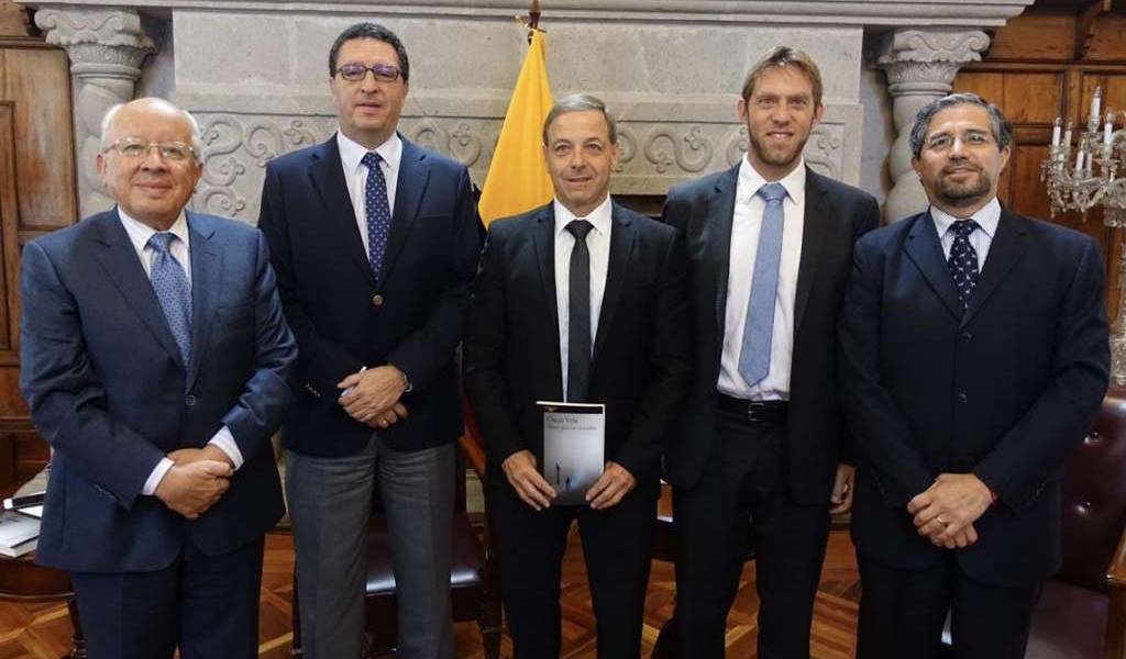 Presentan novela sobre ecuatoriano que salvó a judíos de los nazis