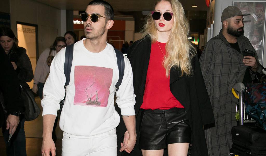 Joe Jonas se compromete con Sophie Turner