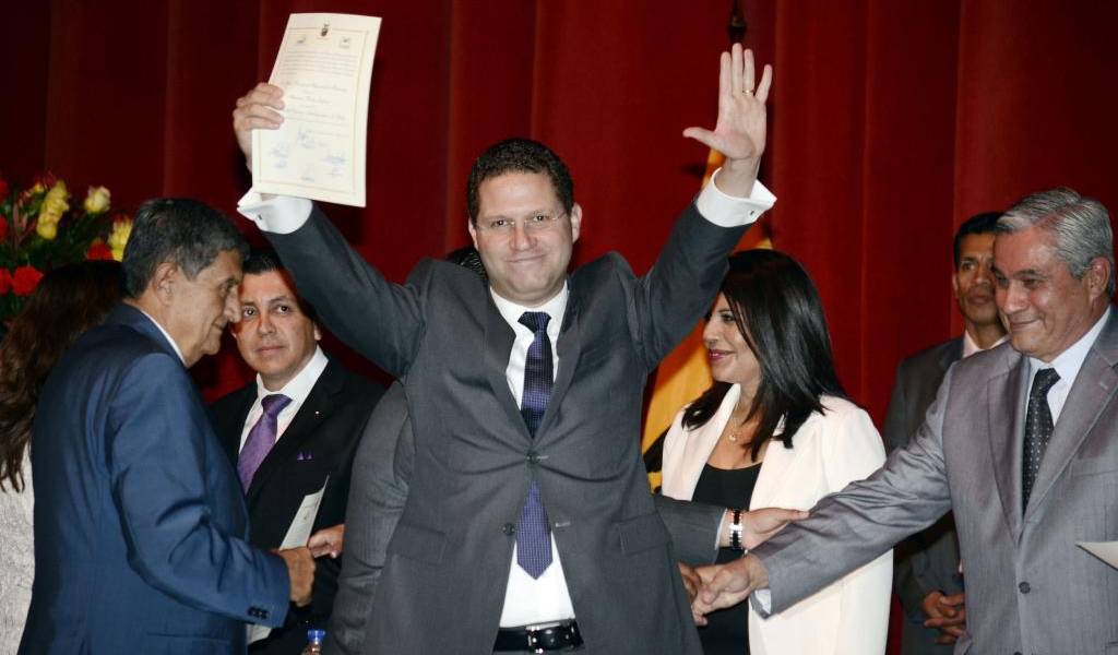 Más de cinco mil autoridades entrarán en funciones este miércoles