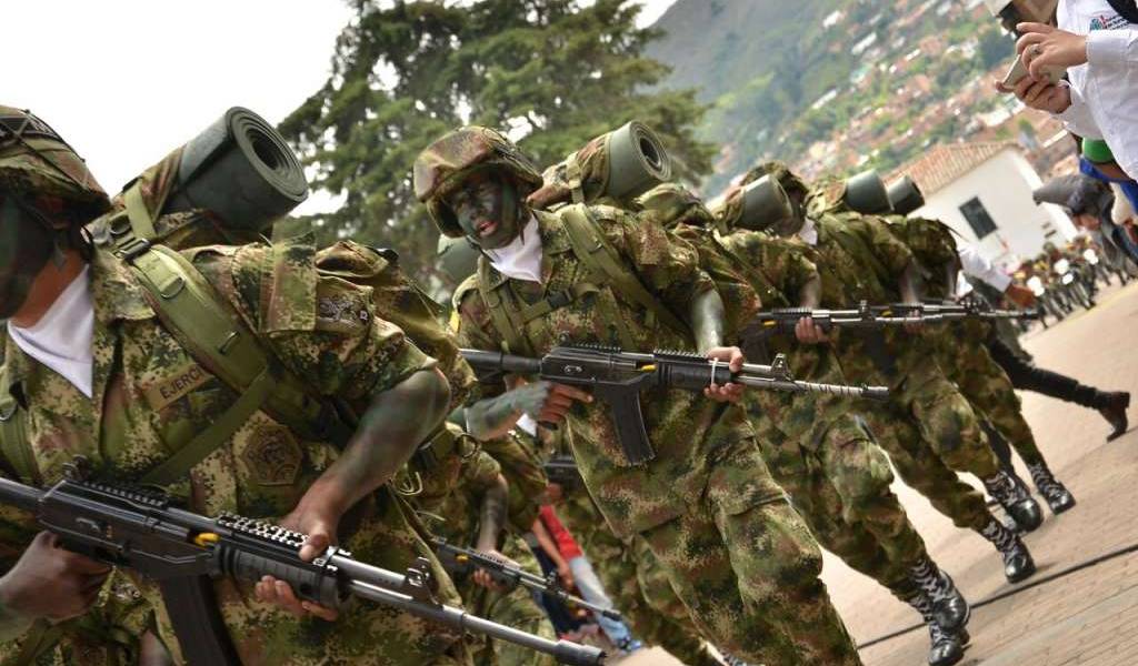 Colombia rechaza acusaciones de reclutar a venezolanos en su Ejército