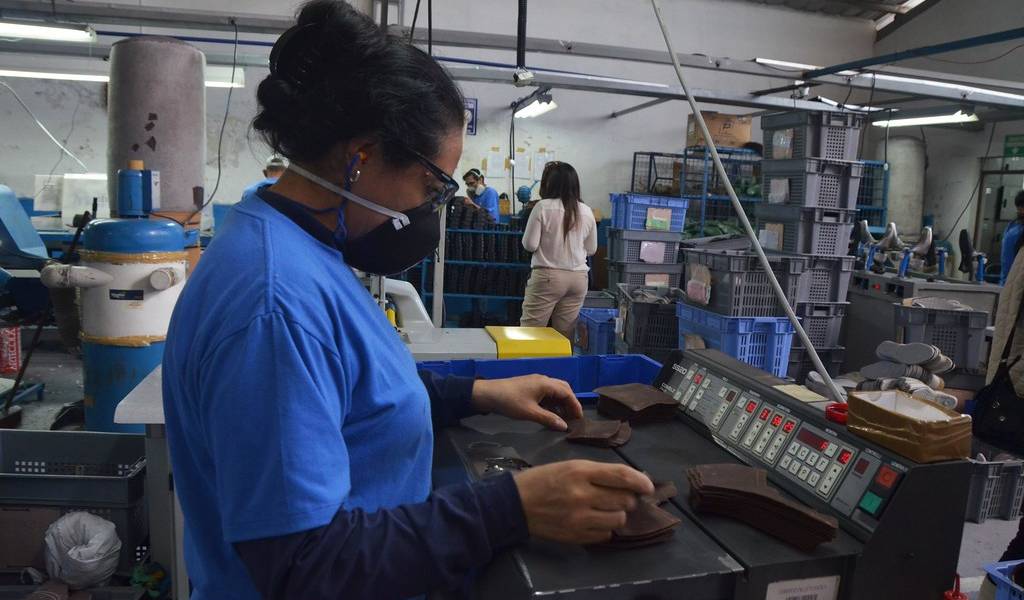 Trabajadores confrontan a empresarios por reformas