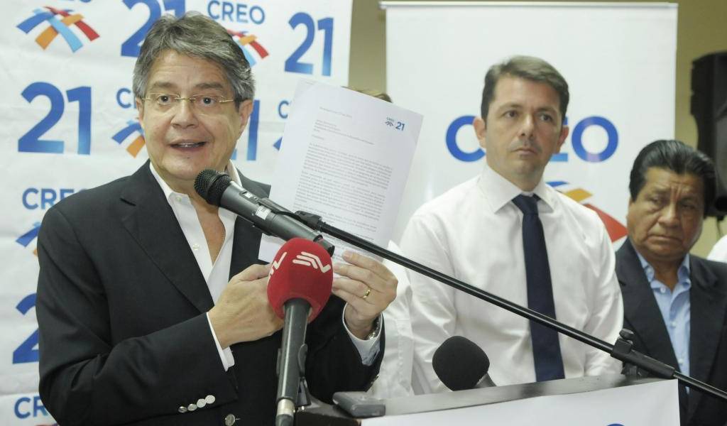 Lasso insiste en una consulta popular sobre reelección indefinida