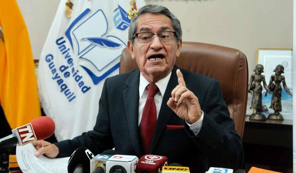 Salcedo seguirá como rector de la Universidad de Guayaquil