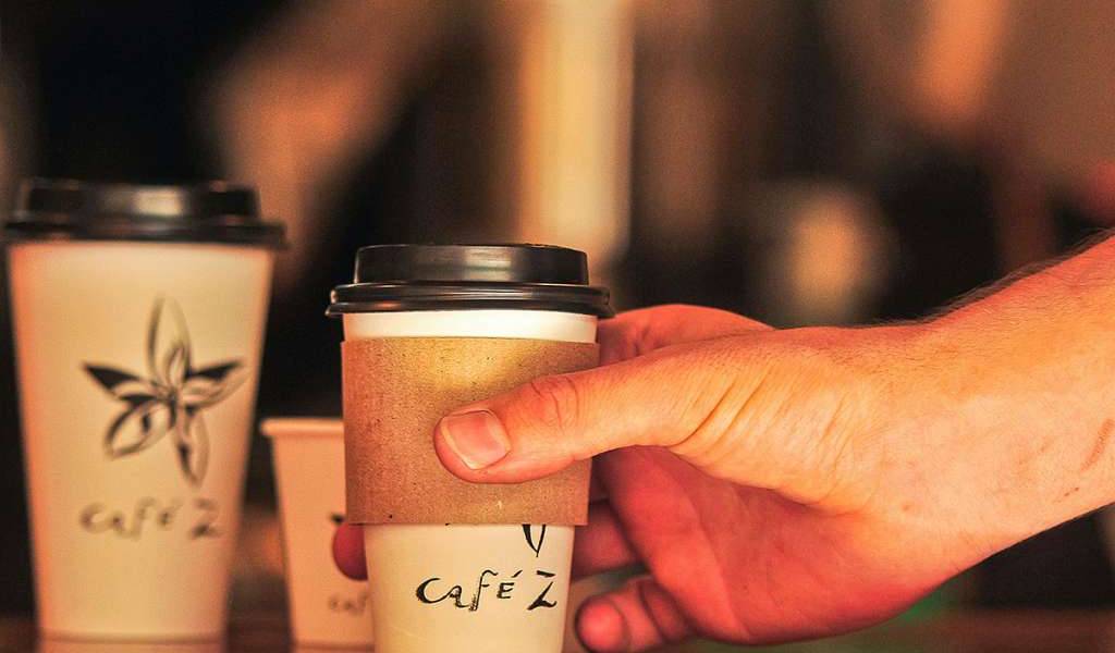 Descubrió que tiene COVID por un vaso de café