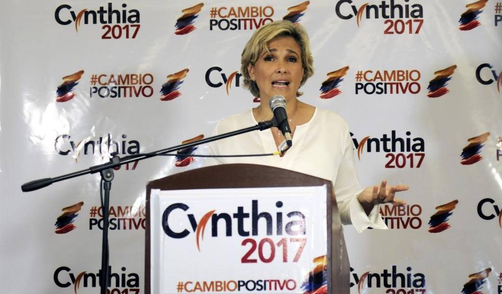 Cynthia Viteri deja la Unidad y revelará su binomio en noviembre