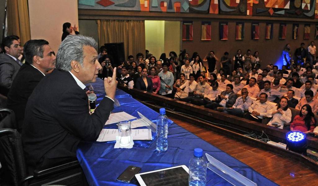 Lenín Moreno se reunió con alcaldes y presidentes de Juntas Parroquiales