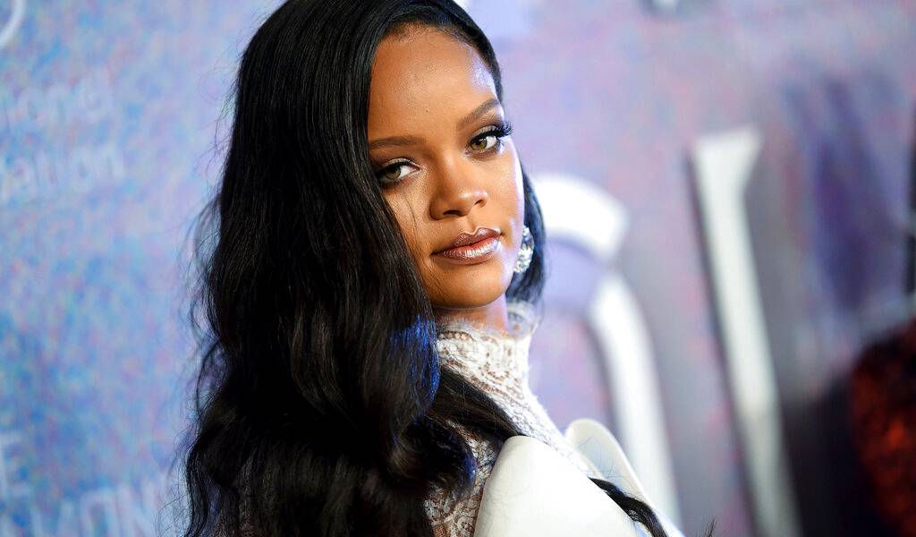 Rihanna se convierte en la cantante más rica del mundo