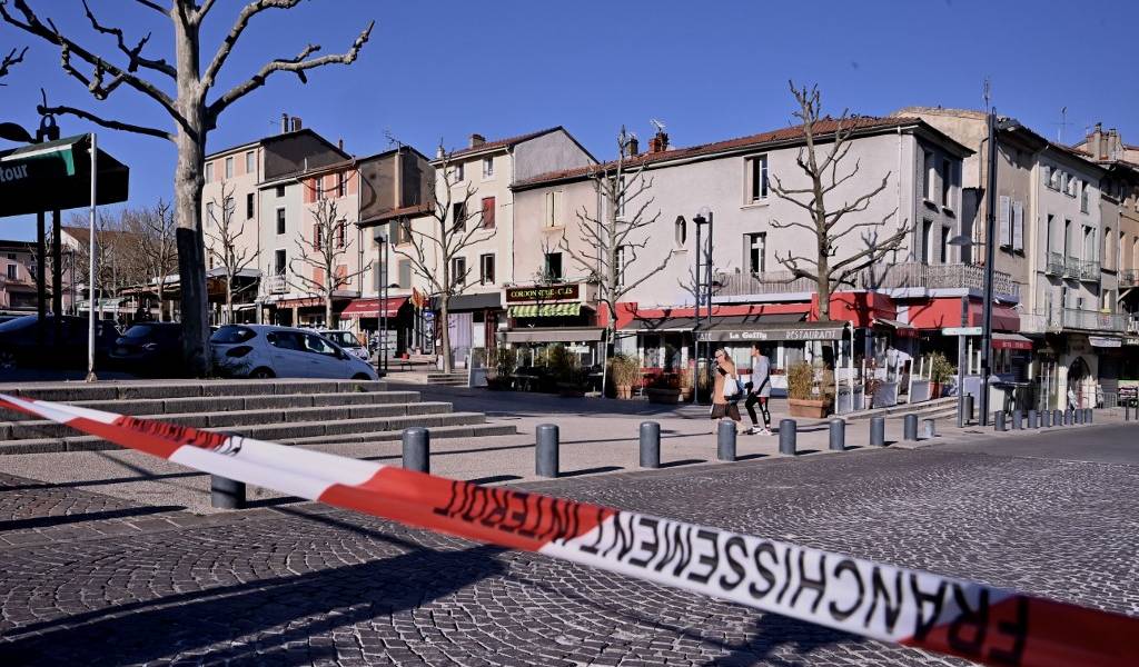 Dos muertos y cinco heridos en ataque con un cuchillo en Francia