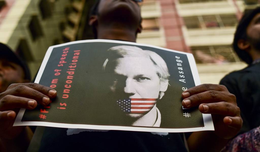 Irregularidades en costos de mantener a Julian Assange