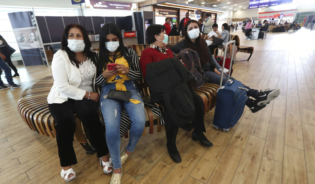 Ecuador aislará a personas que lleguen de países más afectados por coronavirus