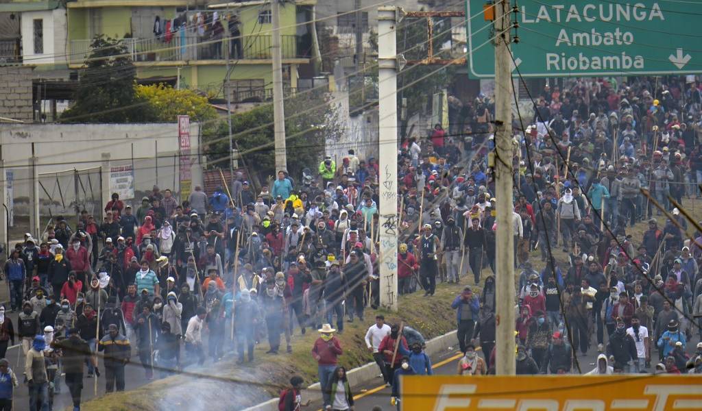 Indígenas ingresaron a Quito en medio de protestas