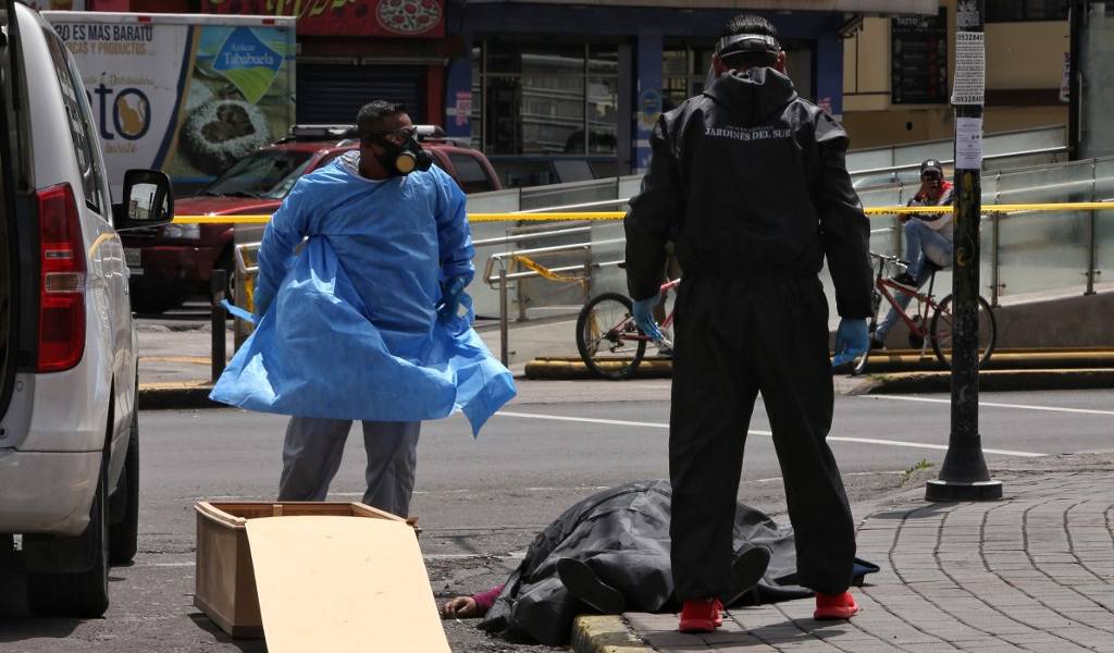 20 cadáveres recogidos en casas y calles de Quito hasta el momento, según Municipio
