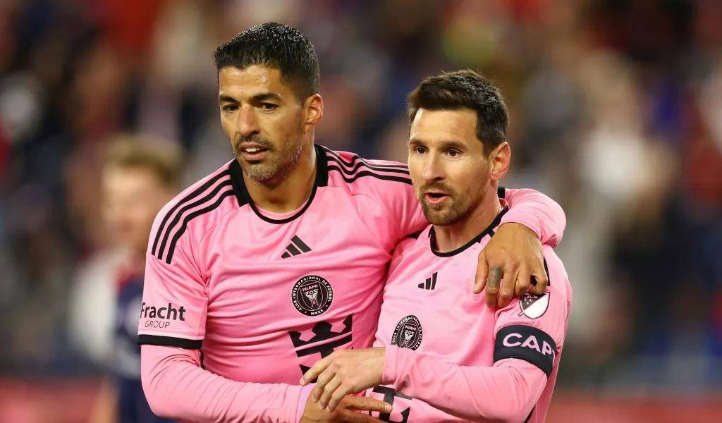 Luis Suarez: Me encantaría retirarme junto a Messi porque llevamos años hablando de retirarnos juntos y se puede dar la posibilidad