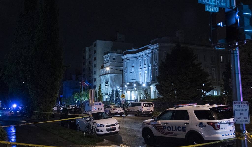 Identifican a detenido por disparar contra embajada de Cuba en EE.UU.