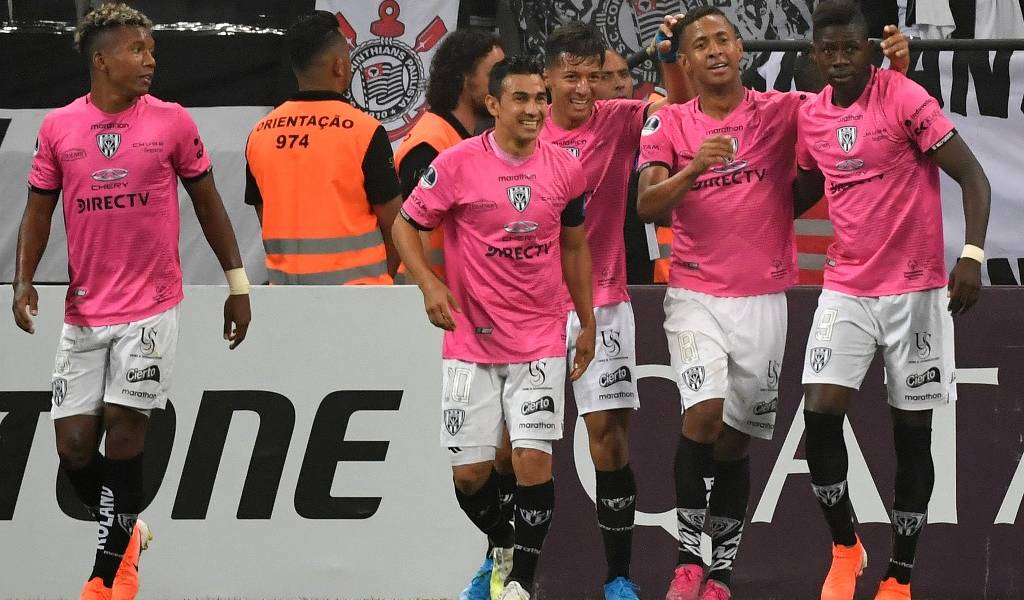 Independiente gana a Corinthians en Brasil