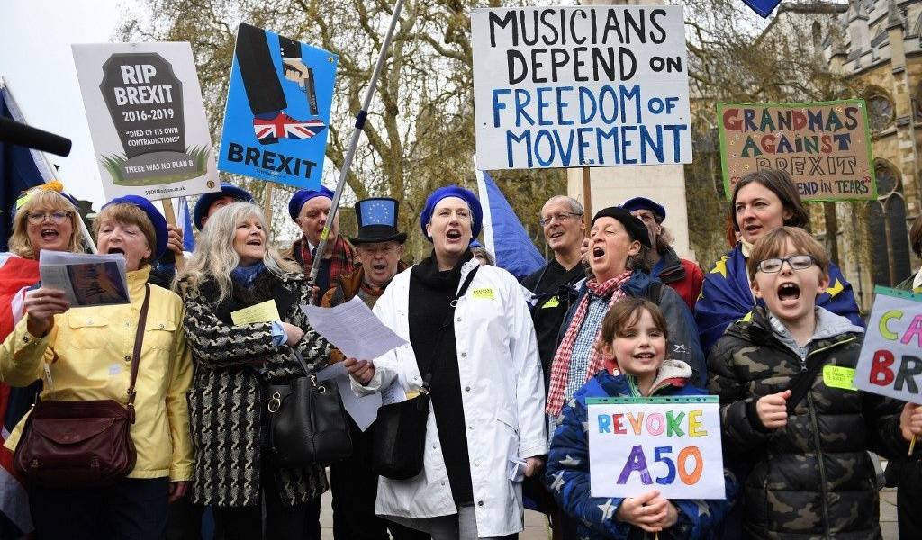 La UE, ante el dilema de una prórroga larga del Brexit