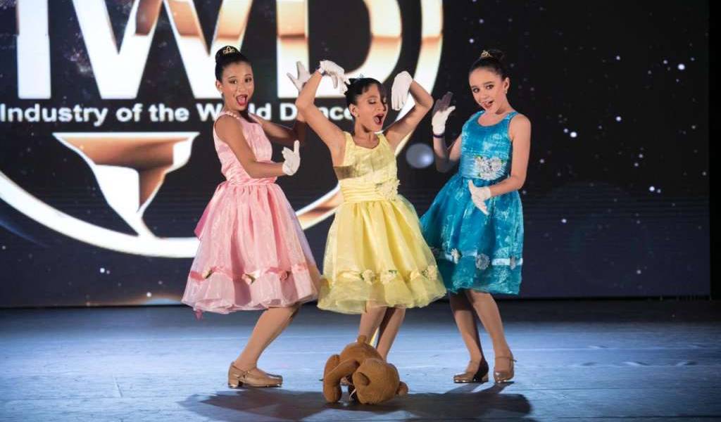 Ecuador alcanza 30 galardones en campeonato mundial de danza
