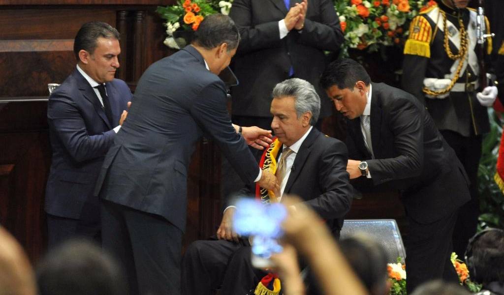 Lenín Moreno es oficialmente investido como presidente de Ecuador en el pleno de la Asamblea