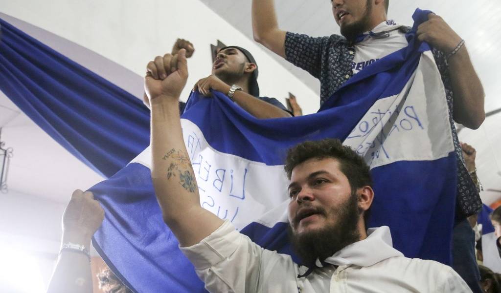 Nicaragua: denuncian asedio de policía a opositores