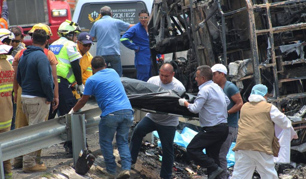 Accidente de carretera causa 21 muertos en el este de México
