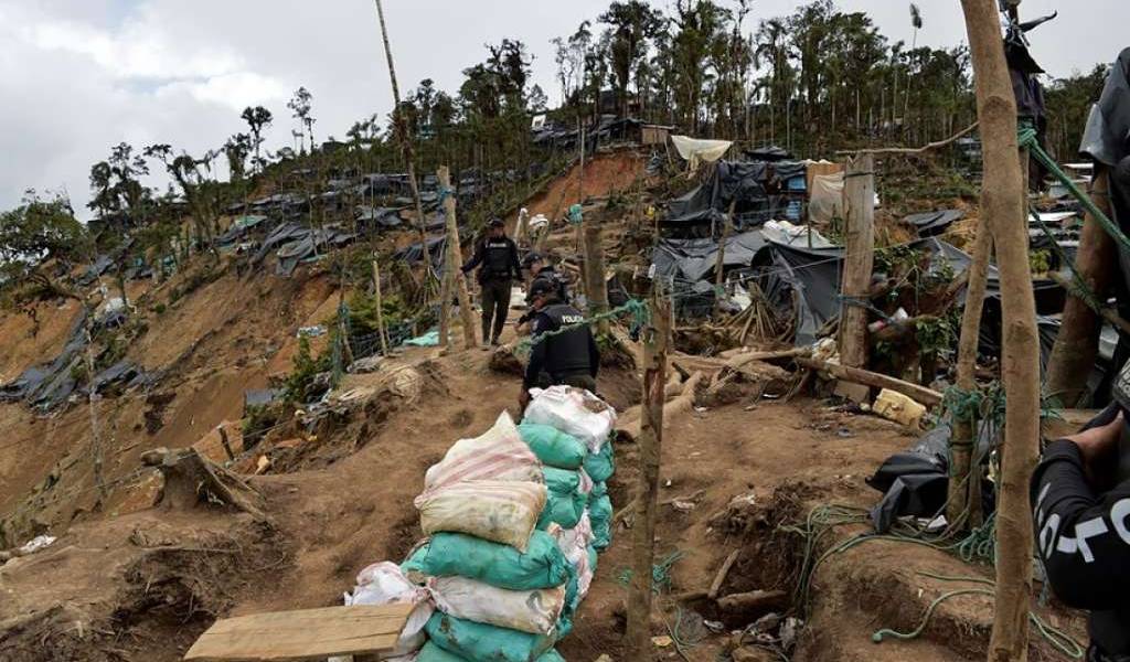 Denuncian que reserva de biosfera es amenazada por minería en Ecuador