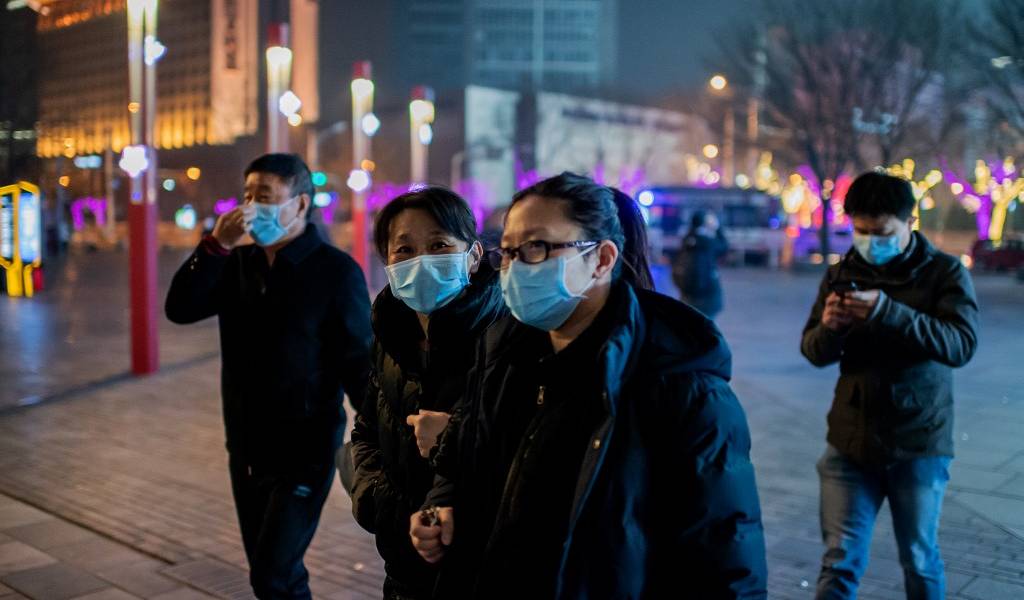 China anuncia 25 muertos más y casi 6.000 infectados por coronavirus