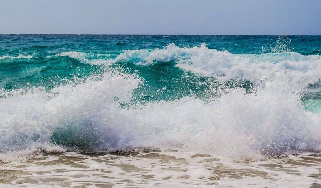 Ecuador monitorea región Insular tras potente sismo en México