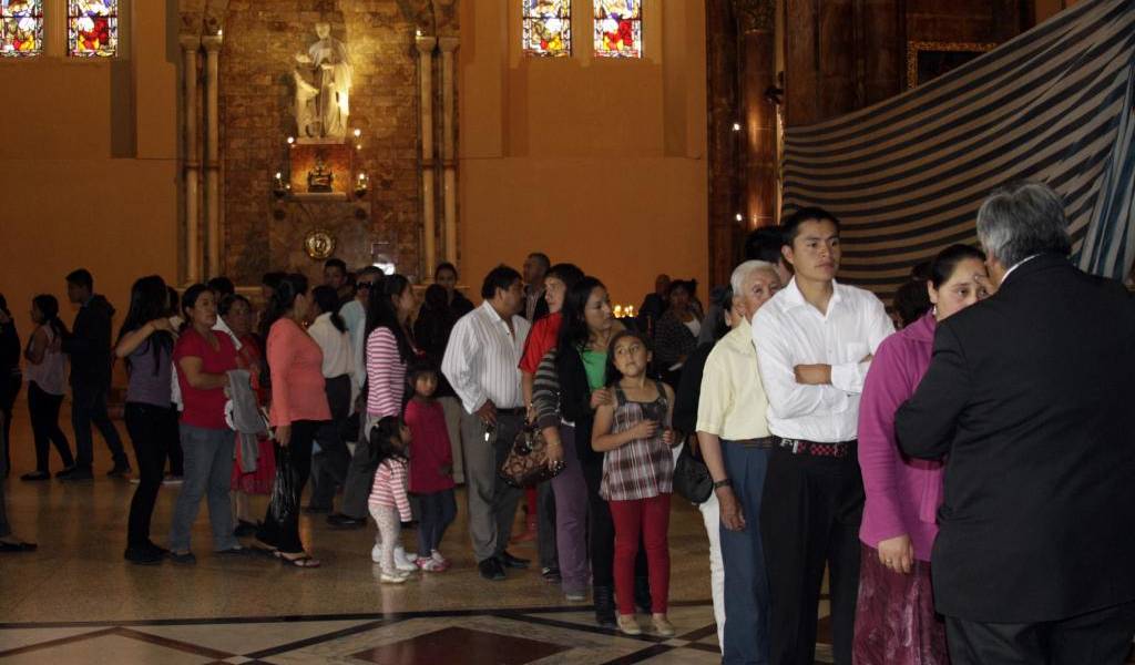 Más de 400 mil católicos en Guayaquil inician cuaresma con miércoles de ceniza